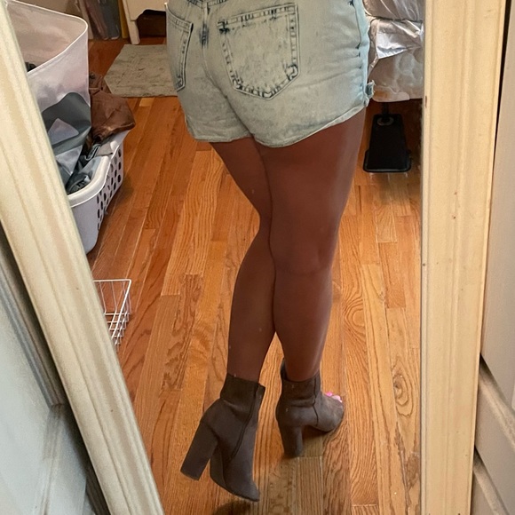 Brand new! Brown Suede Peep Toe Heels - Picture 12 of 12